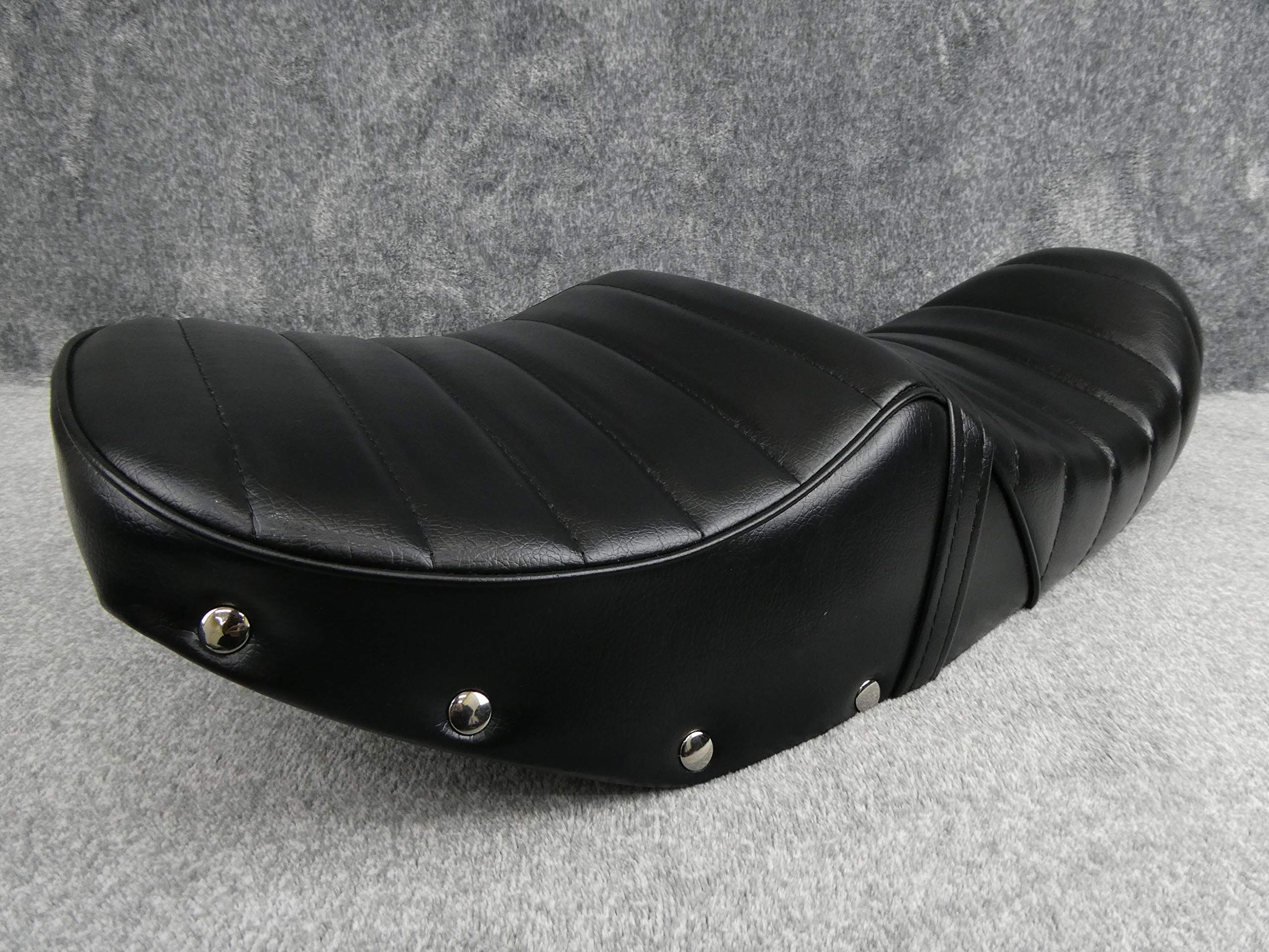 Amazon | インパルス 後期 鋲打ち 黒皮 タックロールシート/レザー 96