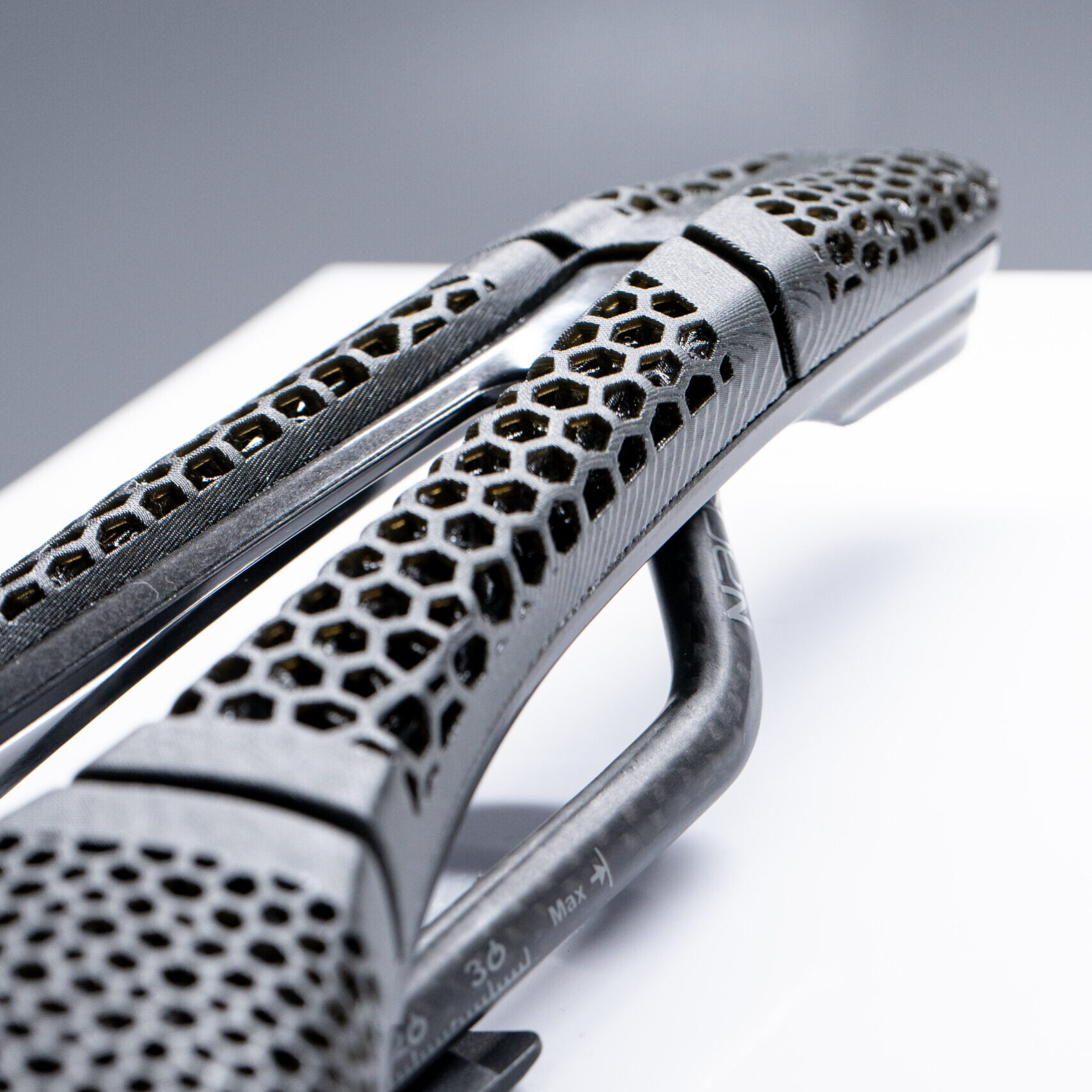 SCRATCH M5 PAS 3DMSS TIROX | Prologo | 株式会社Many'S メニーズ