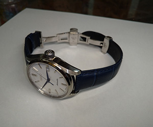 MULHOUSE D(ミュールズ ディー)とセイコー プレザージュを組み合わせた