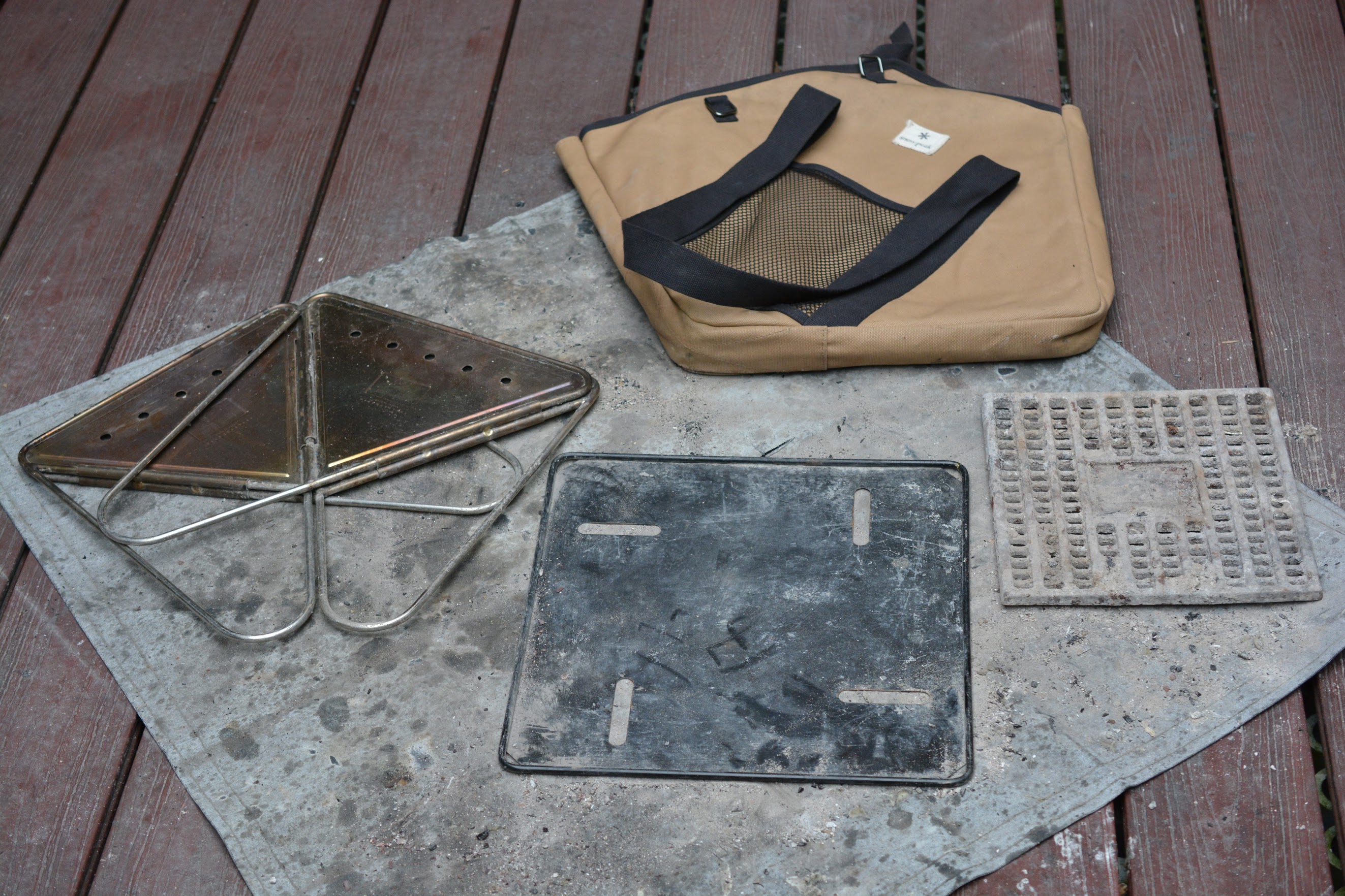 スノーピーク焚き火台Mレビュー。一家に一台、タフ＆スタンダードな