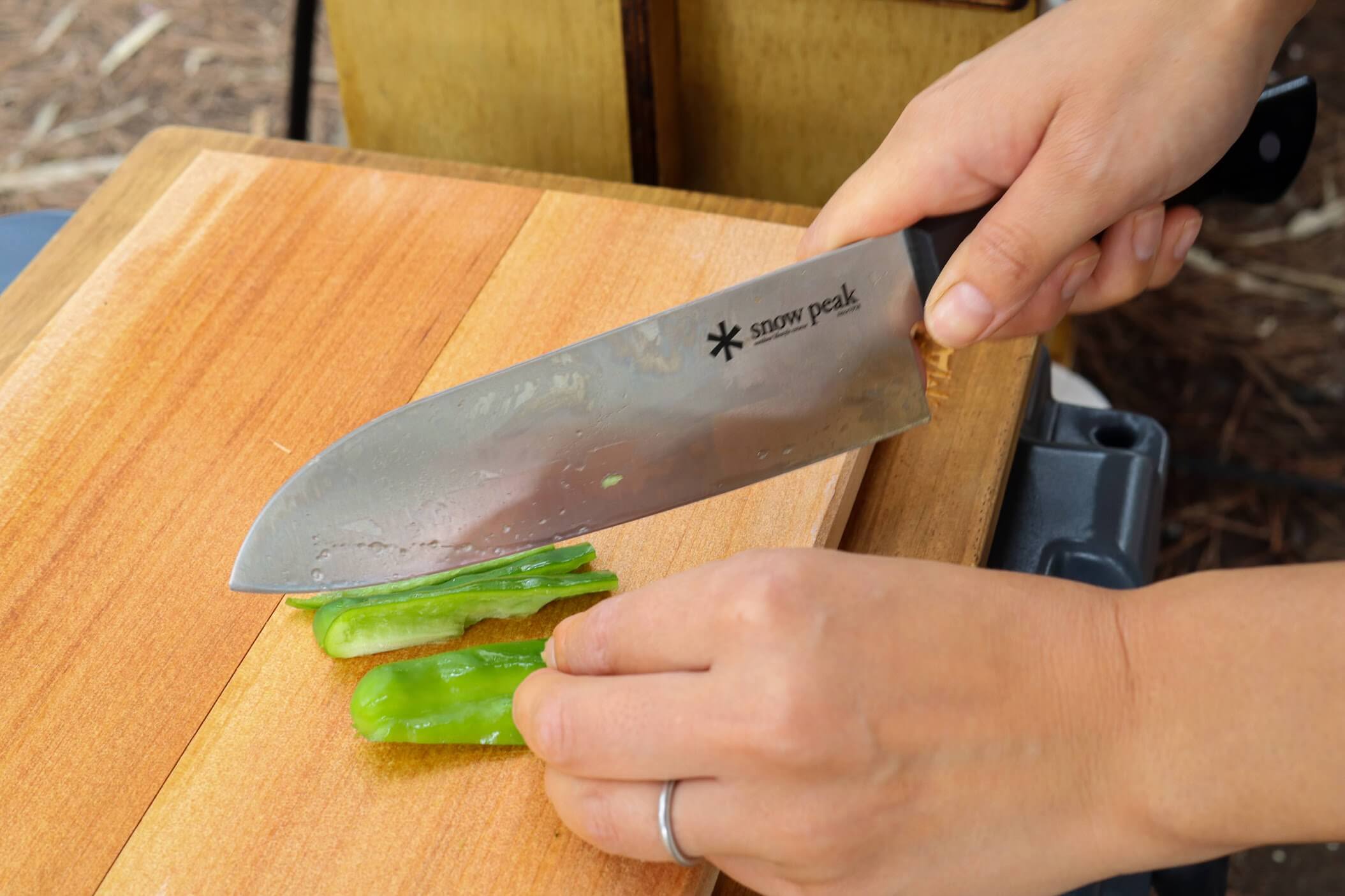 スノーピーク マナイタセット L レビュー。包丁収納のベストアンサー