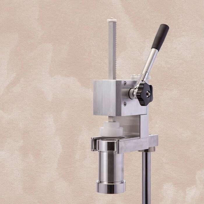 業務用モンブラン絞り器 | ブログ | 食品加工の機械なら恵那市の株式