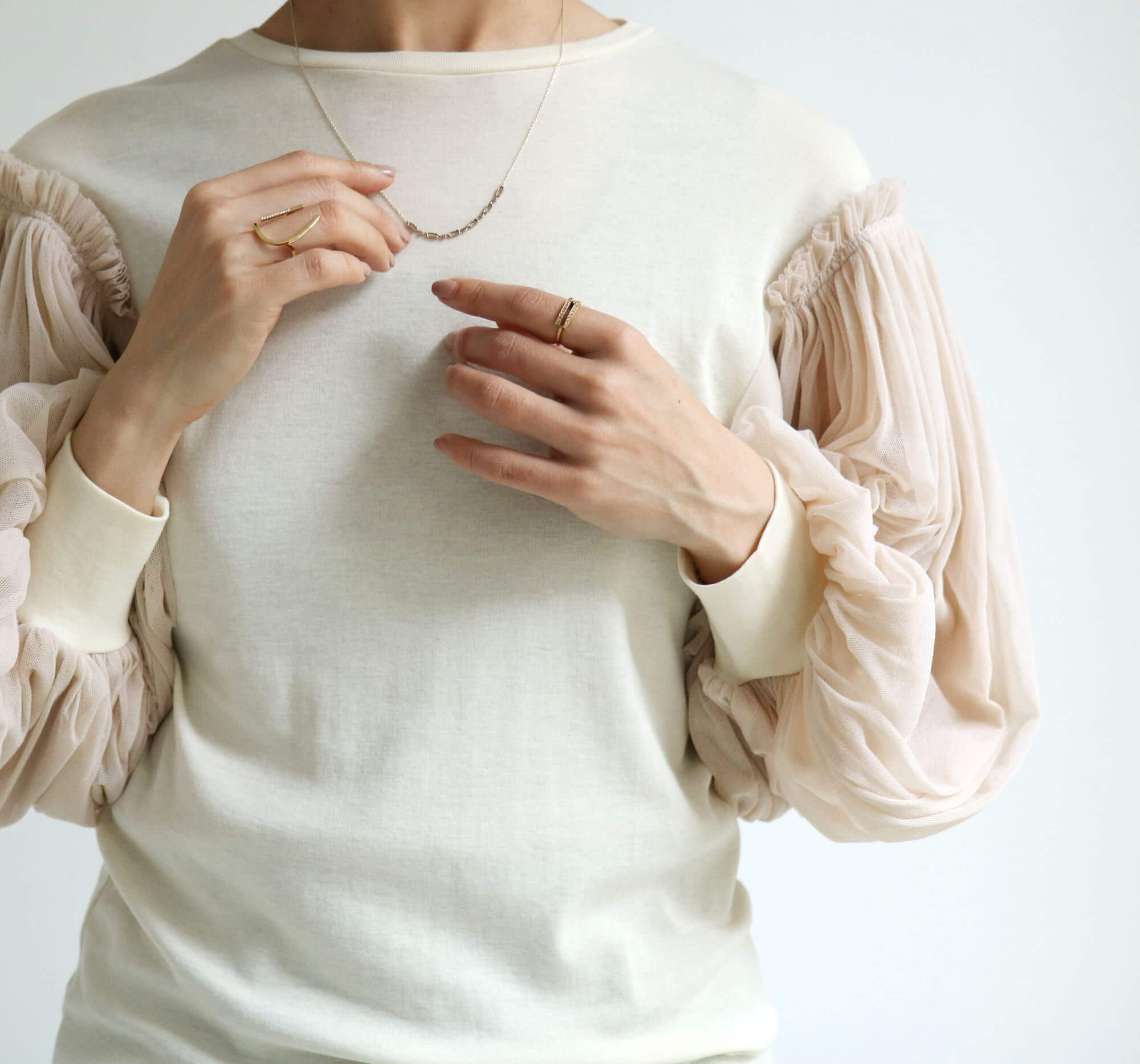 ピエタスリーブ」「Pieta Sleeve」soutiencollar | マドリガル公式通販