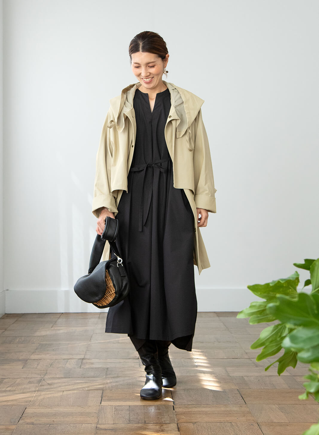 ebagos フニュ シュリンク・ボディバッグS (マロングラッセ） 籐ポケ