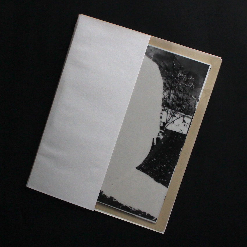 Yohji Yamamoto Autumn Winter 1997-98（Photo by Paolo Roversi）