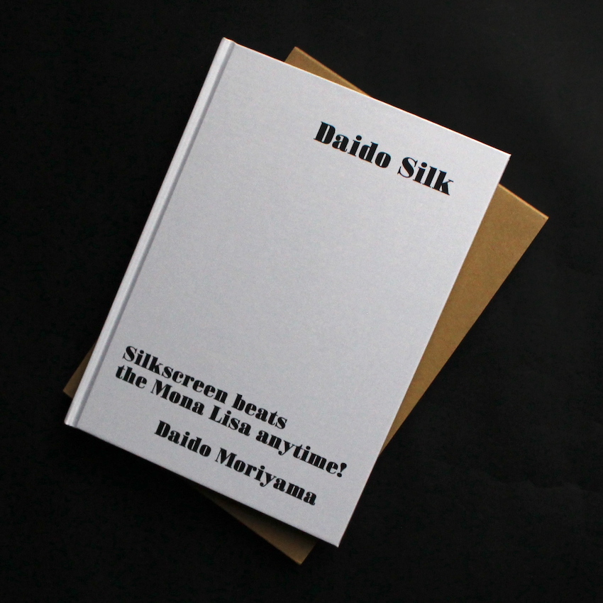 Daido Silk（White, Signed） - 森山 大道 / Daido Moriyama