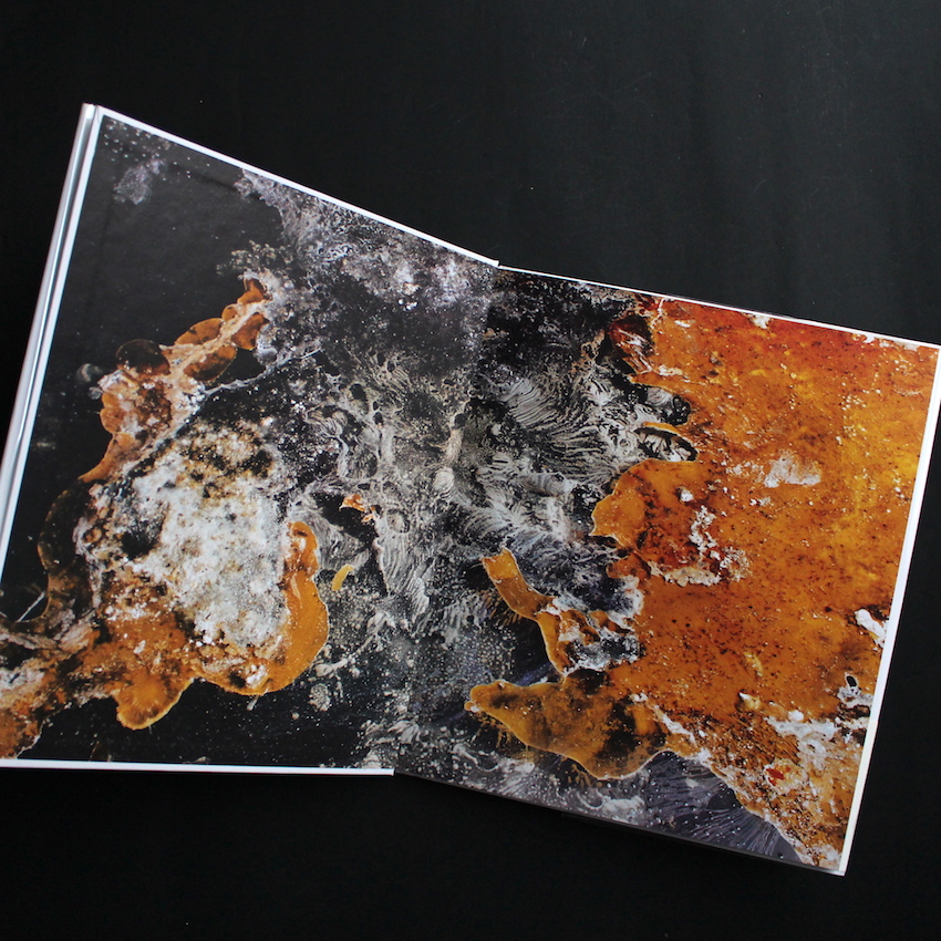 アンダーグラウンド / Underground（With OBI） - 畠山 直哉 / Naoya