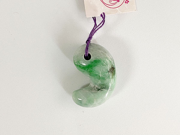 糸魚川翡翠勾玉 No.111 勾玉の輪
