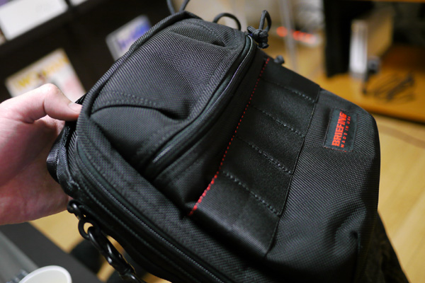 BRIEFINGのカメラバッグ | maharada.net