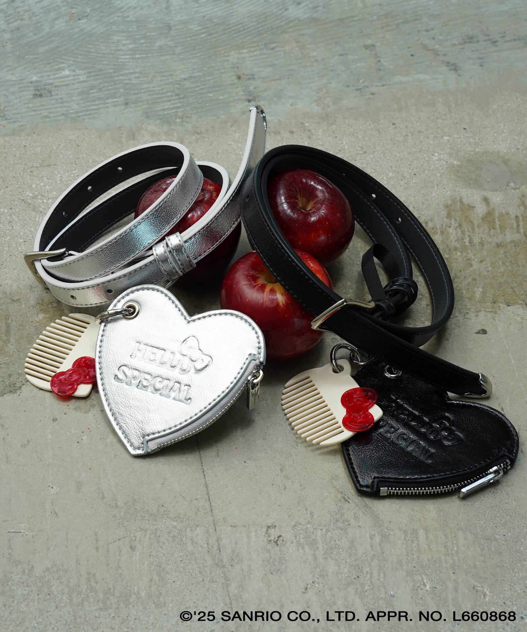 HELLO KITTY × MAISON SPECIA】Comb Pouch Belt