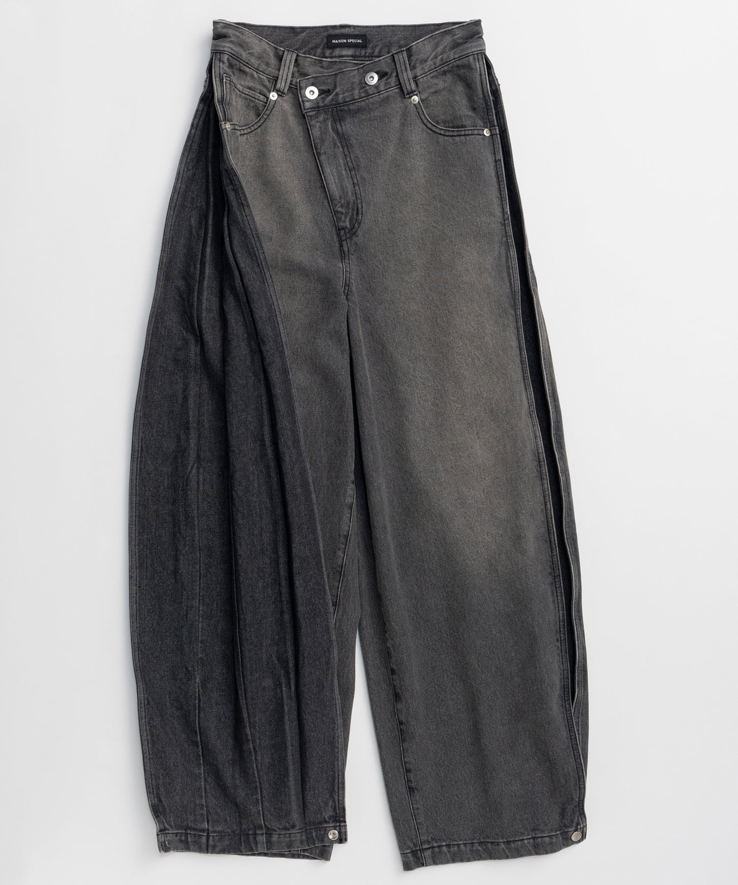 PRE-ORDER】Side-Tuck Cocoon Denim Pants