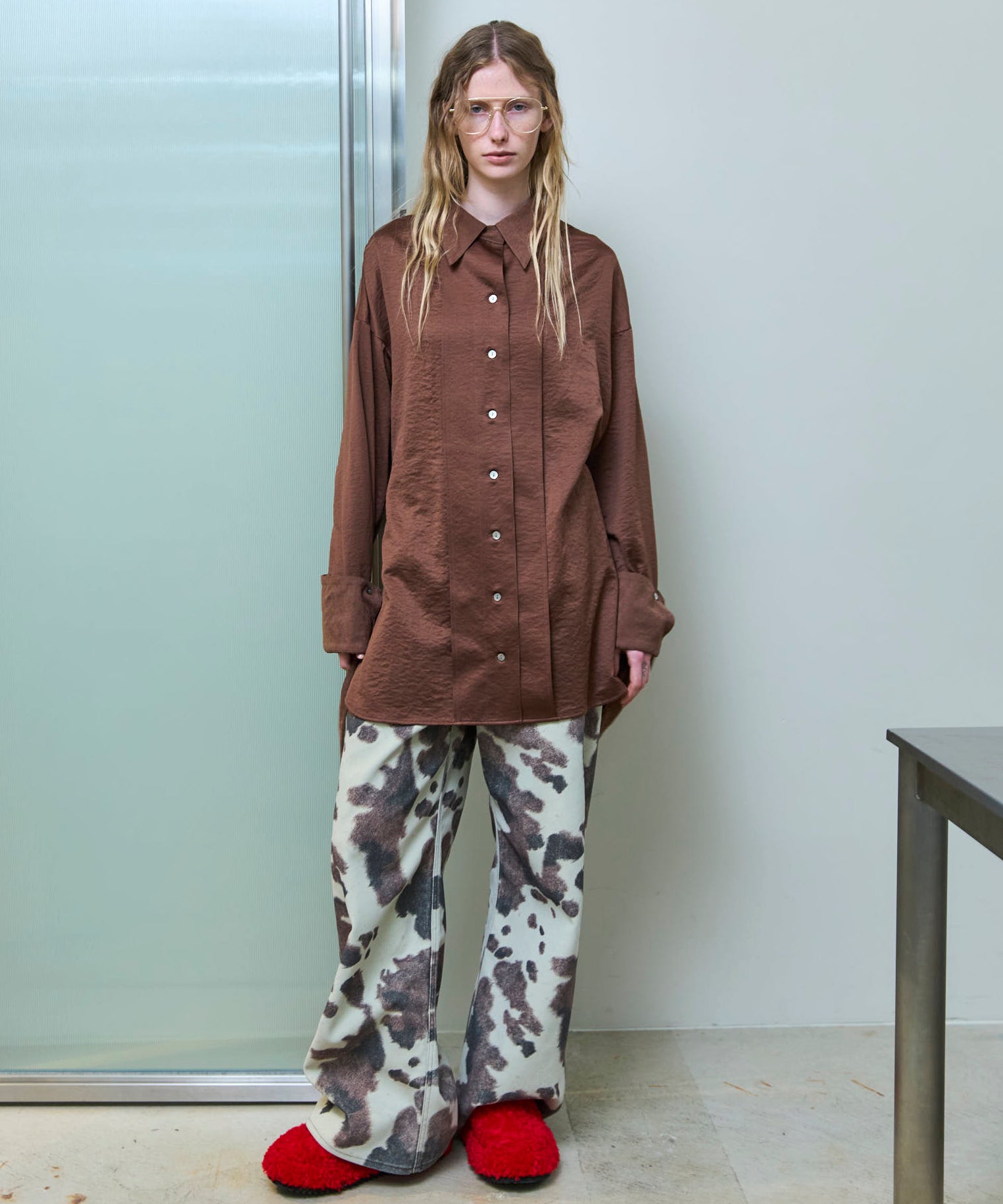 SALE】Vegan Leather Cow Printed Pants