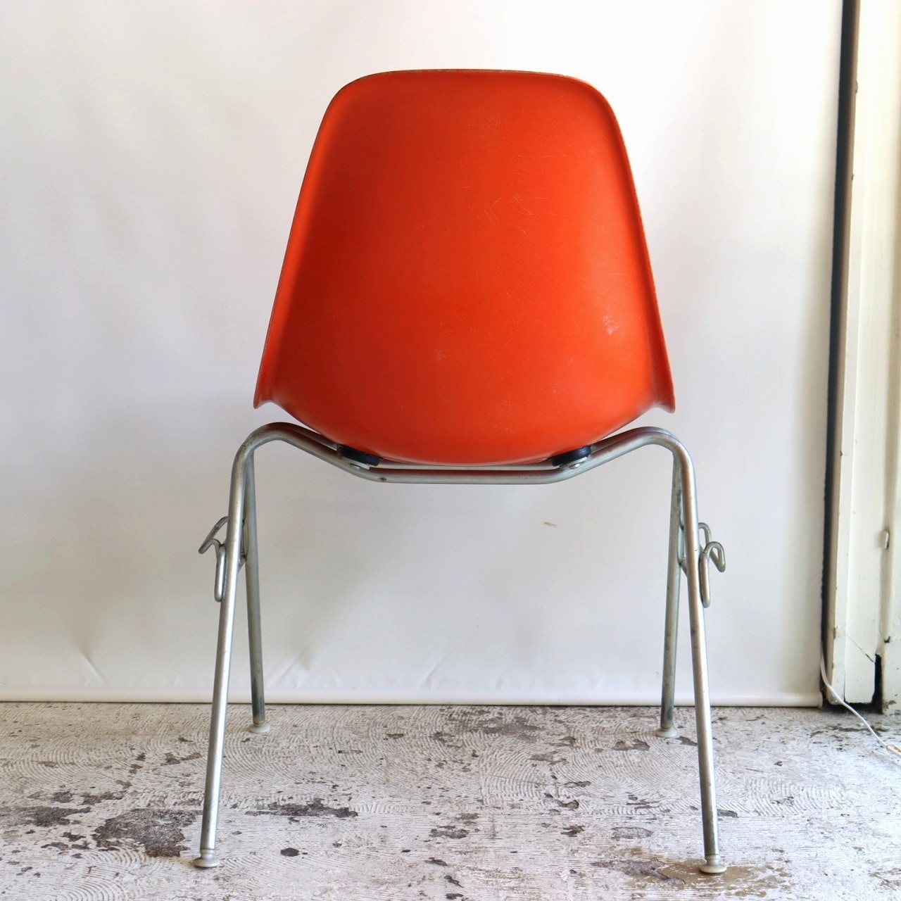 ハーマンミラー社製イームズ サイドシェルチェア(オレンジFRP