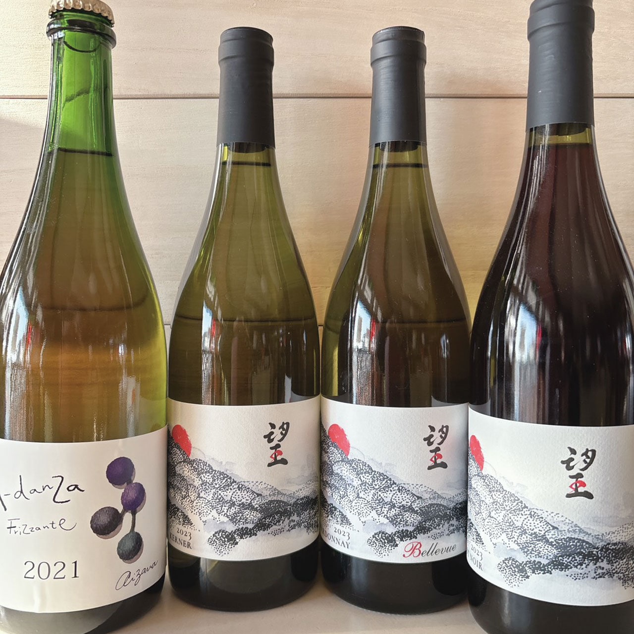 日本ワイン 飲み比べ 4本セット【白】 | さいとう酒店 | 地酒・日本