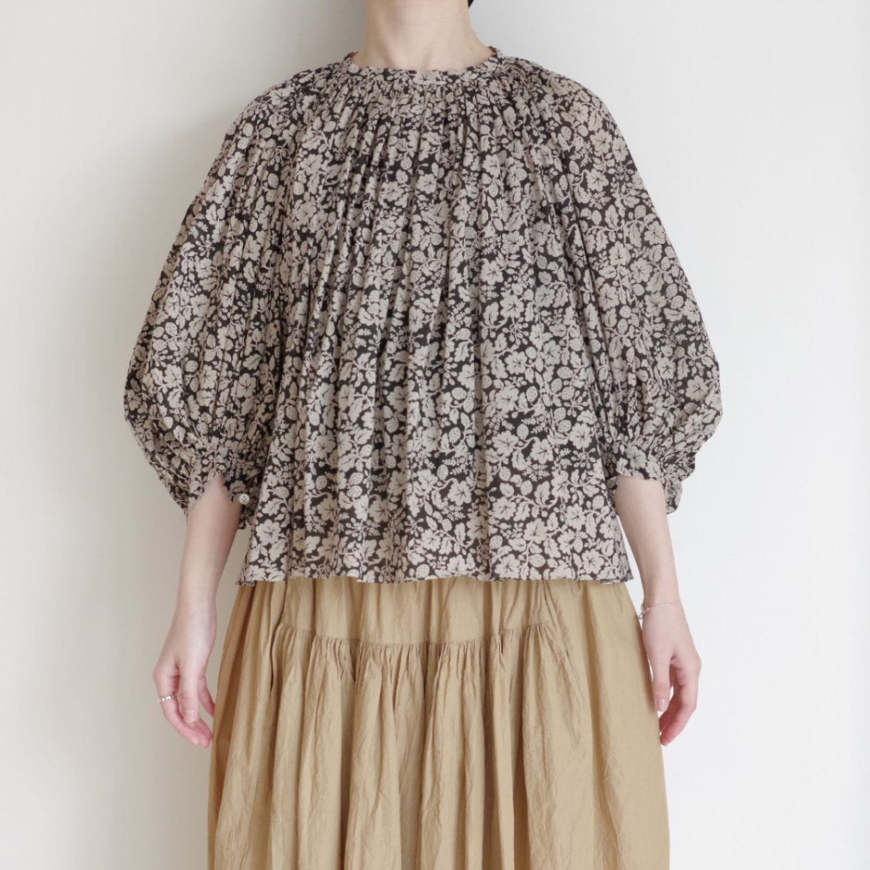 R&D.M.Co- オールドマンズテーラー : WILD BERRY GATHER SMOCK