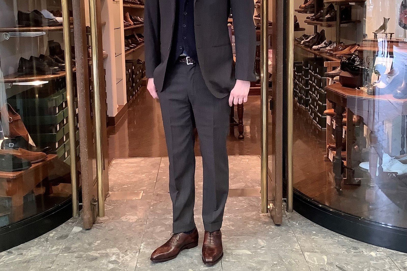 追加再値下げ】【WINTER SALE】カルミーナ 80864 MARRON パンチド