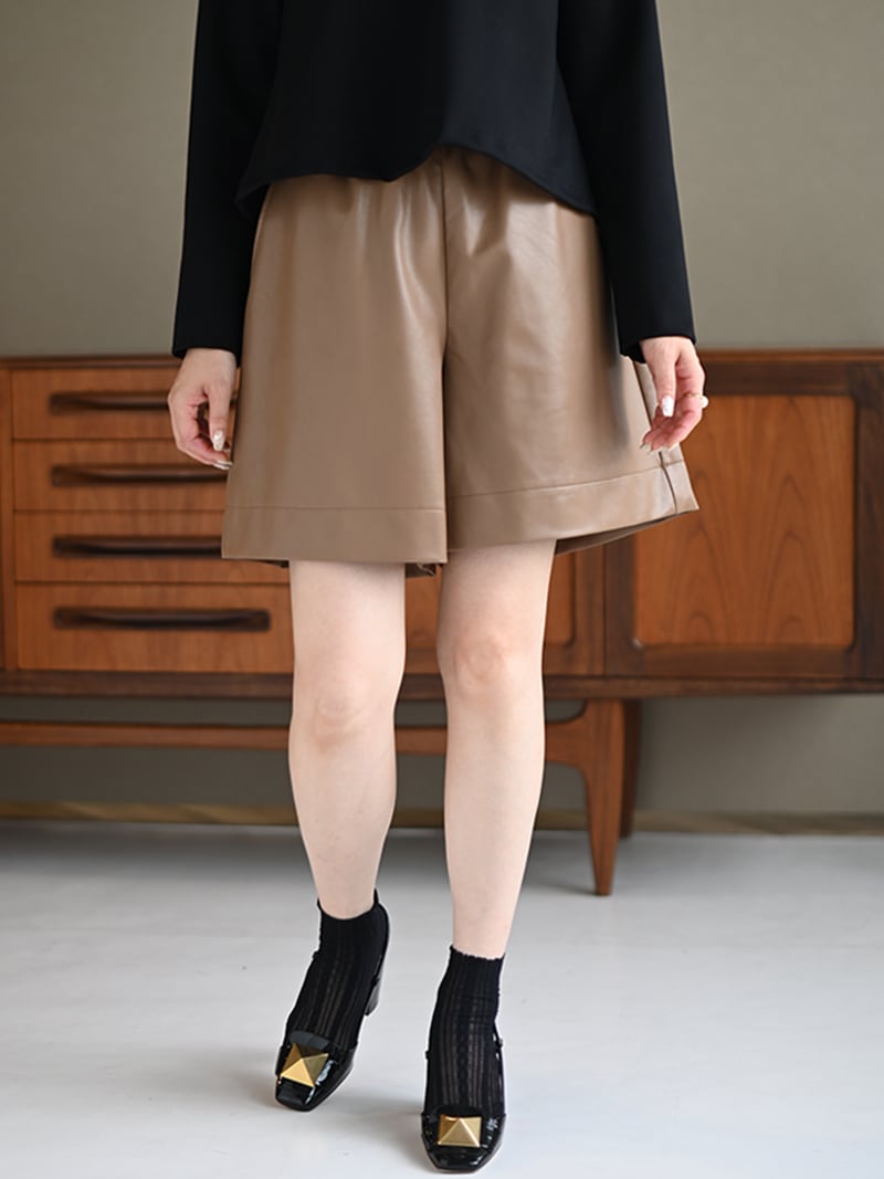 レザーライクショートパンツ | Bottoms,ショート | | TREFLE＋1