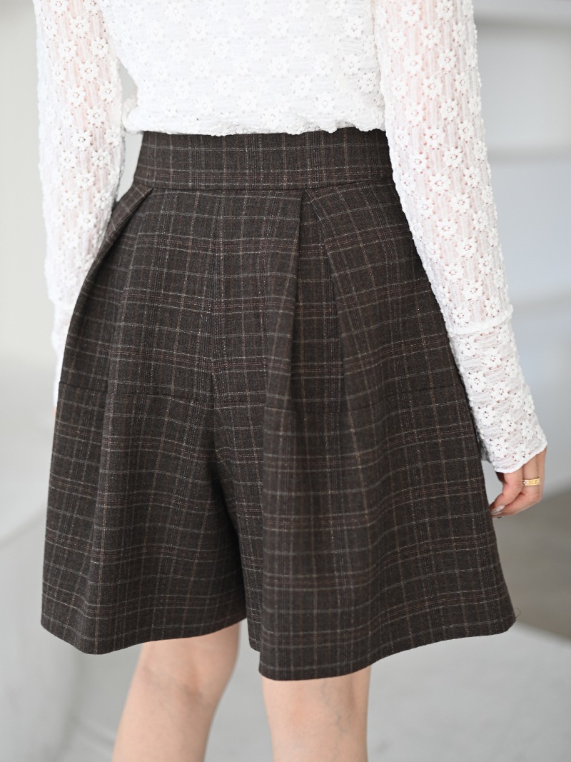 トレフルプラスワン 【新品タグ付き】 タックショートパンツ ギンガム