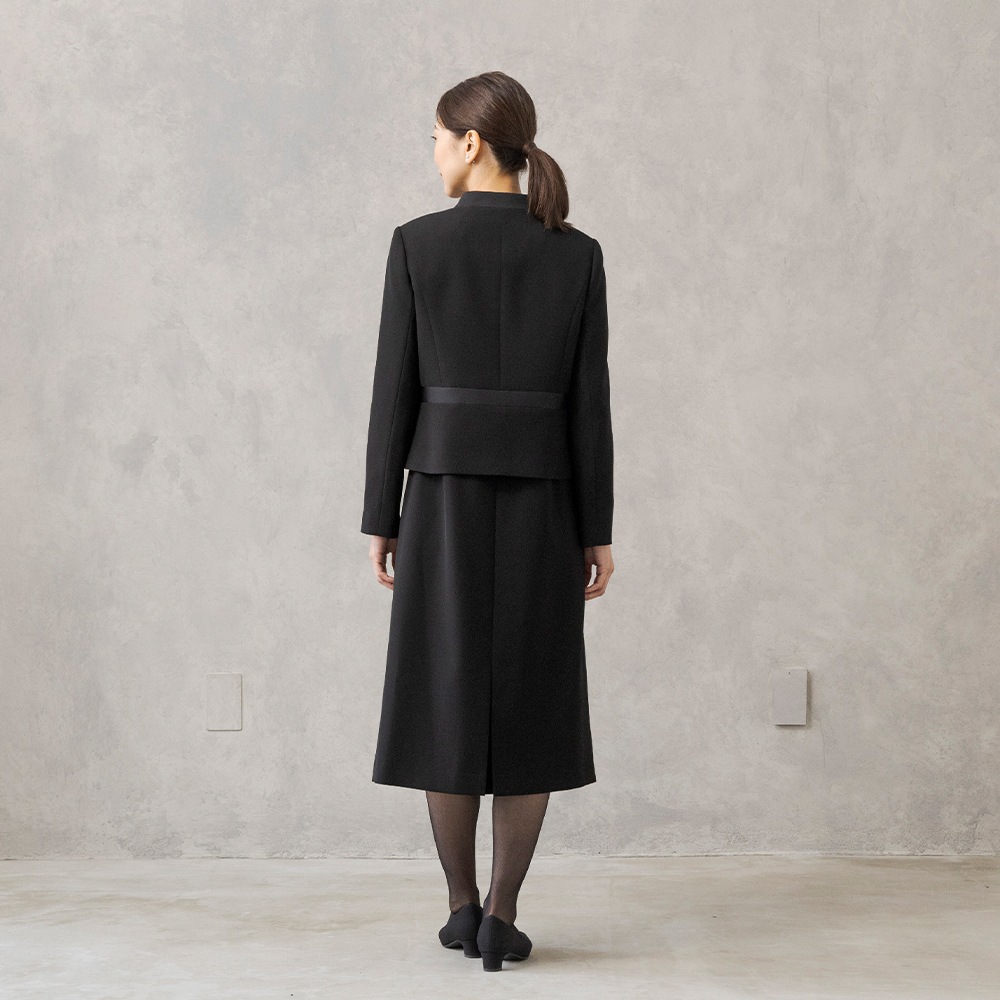 HIROMI YOSHIDA Black 1203422]グログラン切替のスタンドカラー