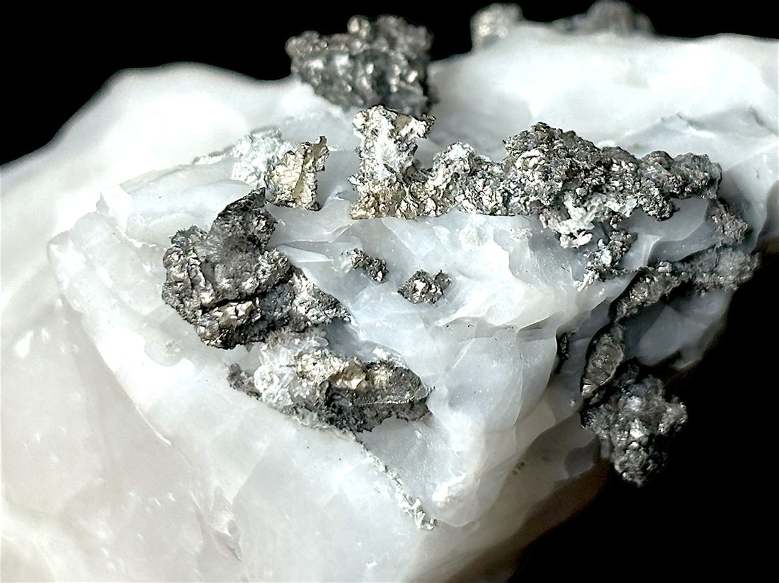 モロッコ産 ネイティブ シルバー ( 自然銀 )