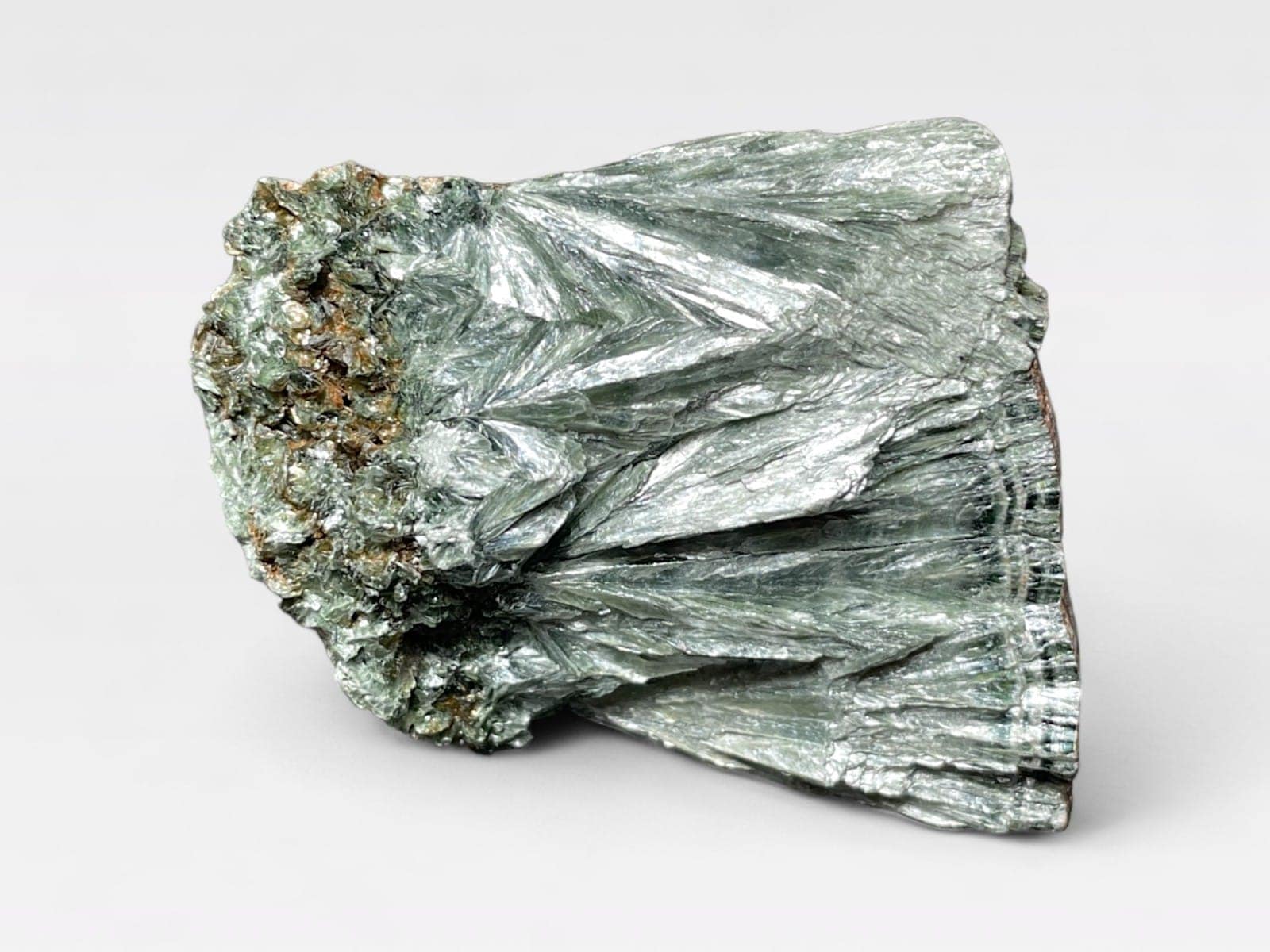 セラフィナイト/Seraphinite (斜緑泥石)