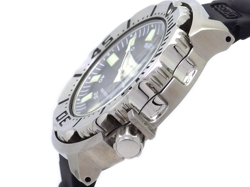 セイコー ダイバーズ 200m SKX779K 7S26-0350 ブラックモンスター 逆