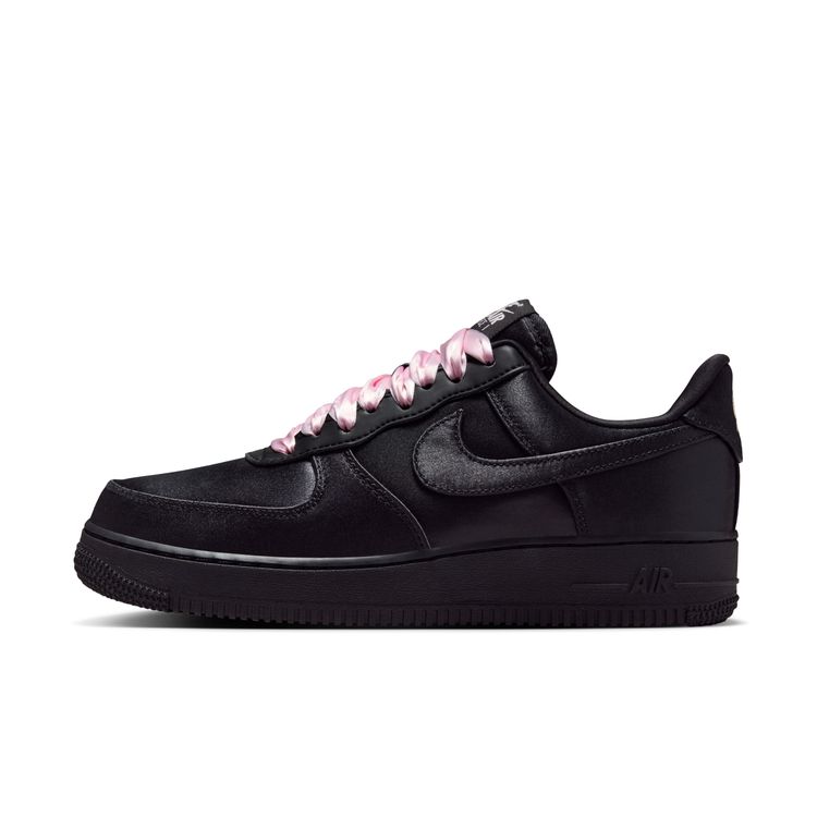 セール30%OFF】NIKE SU25 NIKE WMNS AIR FORCE 1 '07 LX ブラック