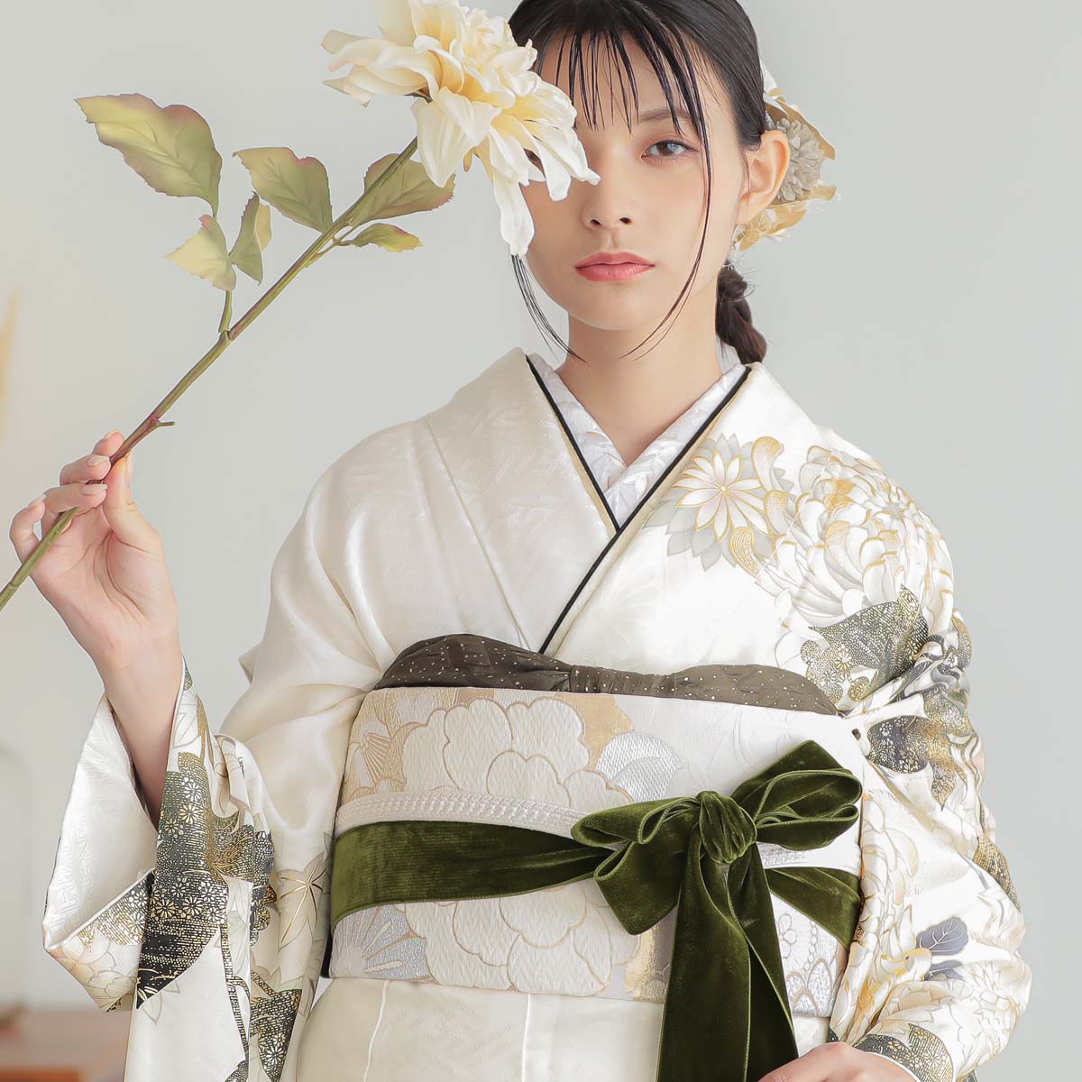 さくら 白 菊に蔦 那須ほほみ・ｻｸﾗ（【振袖・袋帯・長襦袢のセット商品