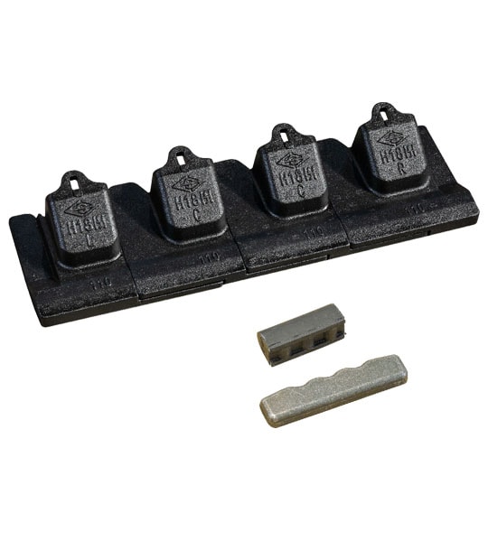 ツース盤（平刃）4枚組（ワイド幅）18S 縦ピン 日立建機 ZX50U-3