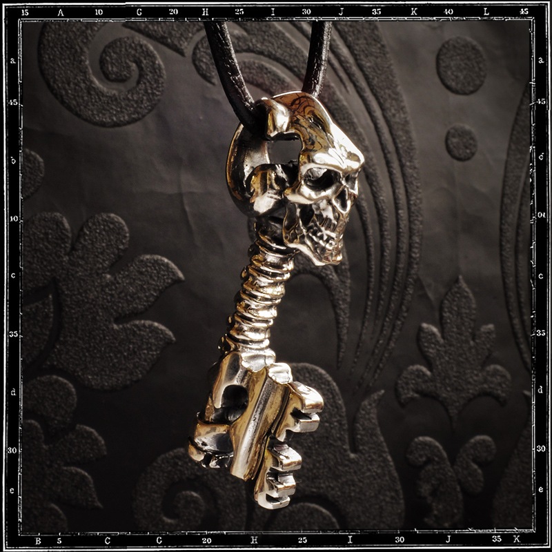 SKULL KEY PENDANT | クレイジーピッグ公式オンラインストア