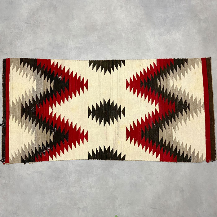40s OLD NAVAJO HANDWOVEN TRIPLE CHEVRON DESIGH WOOL RUG 78×155