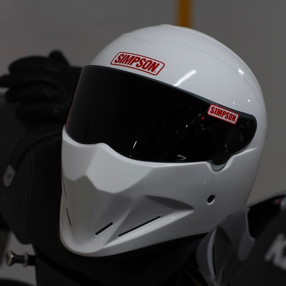 SIMPSON DIAMONDBACK ホワイト | SIMPSONヘルメット公認オンラインストア