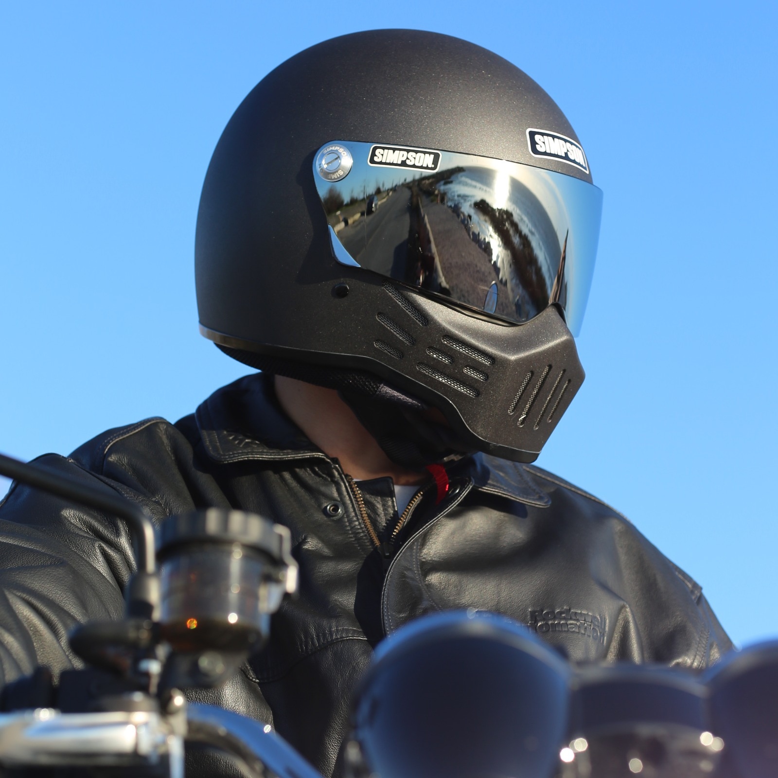 SIMPSON M30 ストーンブラック | SIMPSONヘルメット公認オンラインストア