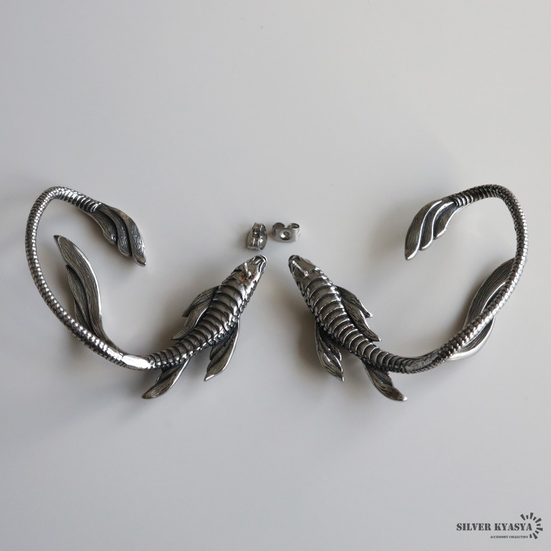 316L ラージピアス 鯉 魚モチーフ [e366] | イヤーカフ、フェイク