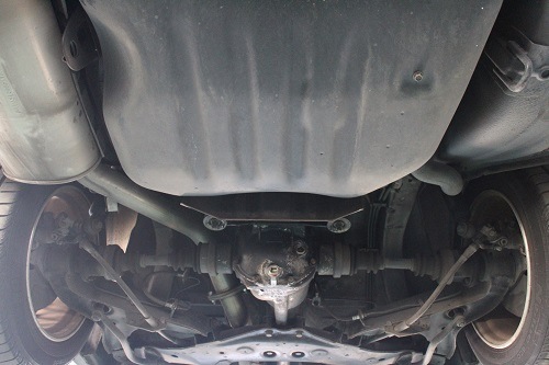 ニッサン スカイライン ワンオフ マフラー 【型式：E－HR30