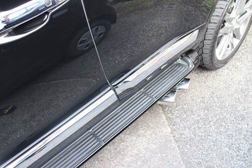 トヨタ ランドクルーザー200 ワンオフ サイド出しマフラー 【型式