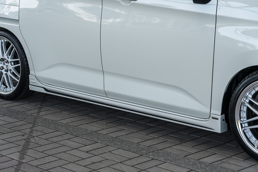 サイドステップ TANK CUSTOM *FRP｜エアロパーツ、ボディキット、LED