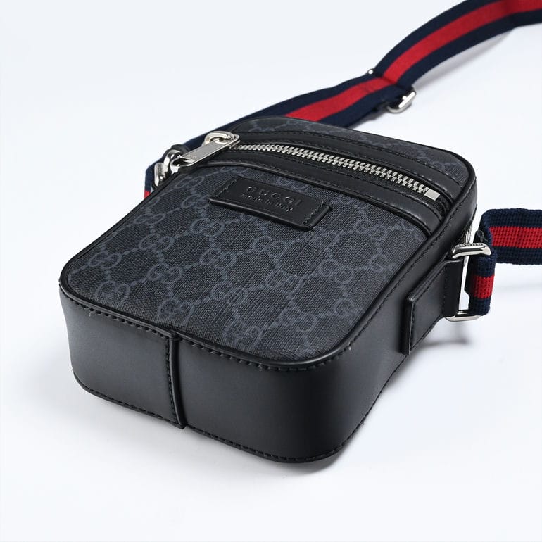 グッチ GUCCI ショルダーバッグ GGスプリーム メンズ ブラック 682357