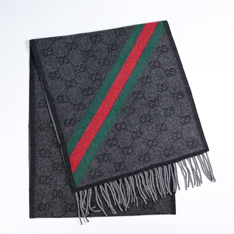 名入れ無料】【スペシャルラッピング付き】グッチ GUCCI マフラー 4