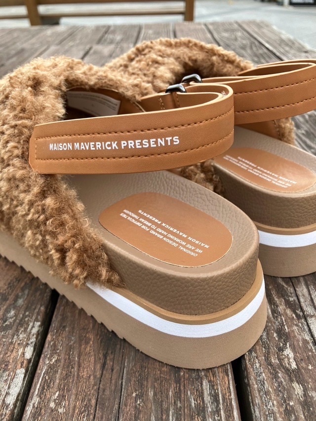 MAISON MAVERICK PRESENTS ボアサンダル MS2477 CAMEL/BLACK メゾン
