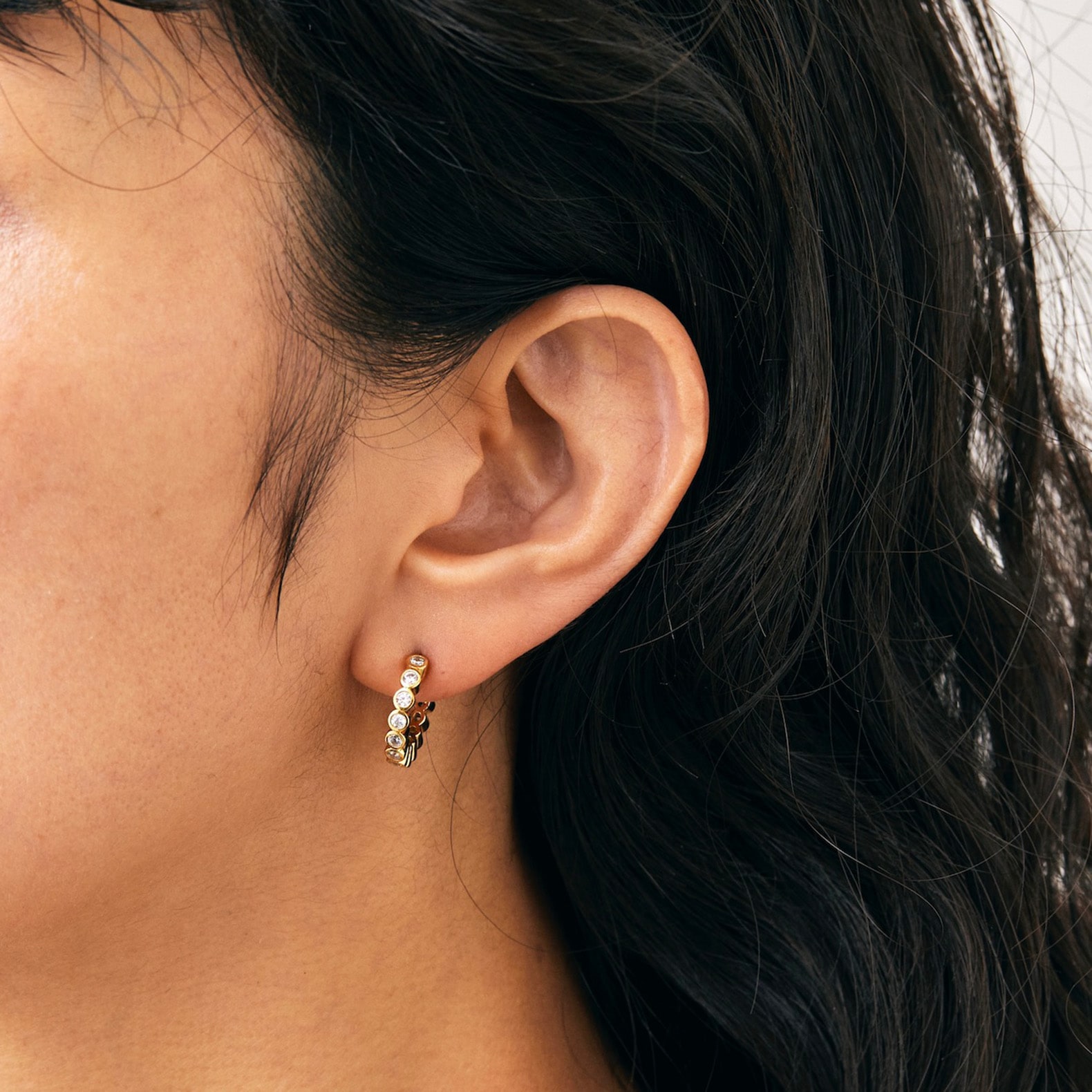 Embrace Luminous｜Baqless 日本公式サイト