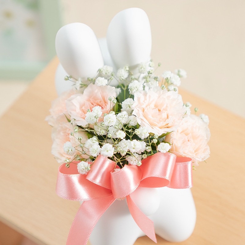 直送商品A】うさぎカバーアレンジ ピンク | 生花アレンジメント