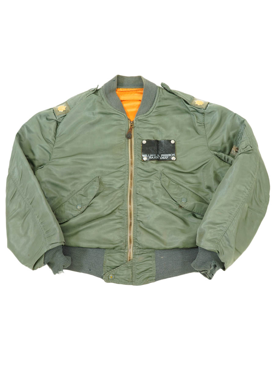 60's～ U.S. AIR FORCE L-2B フライトジャケット 実寸(M位) 階級章付き