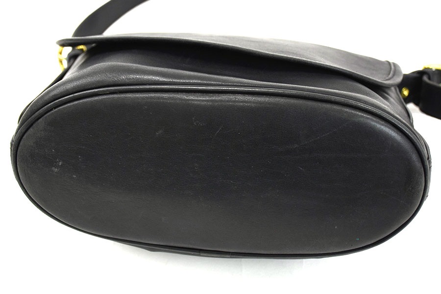 COACH レザー ショルダーバッグ ブラック | すべての商品