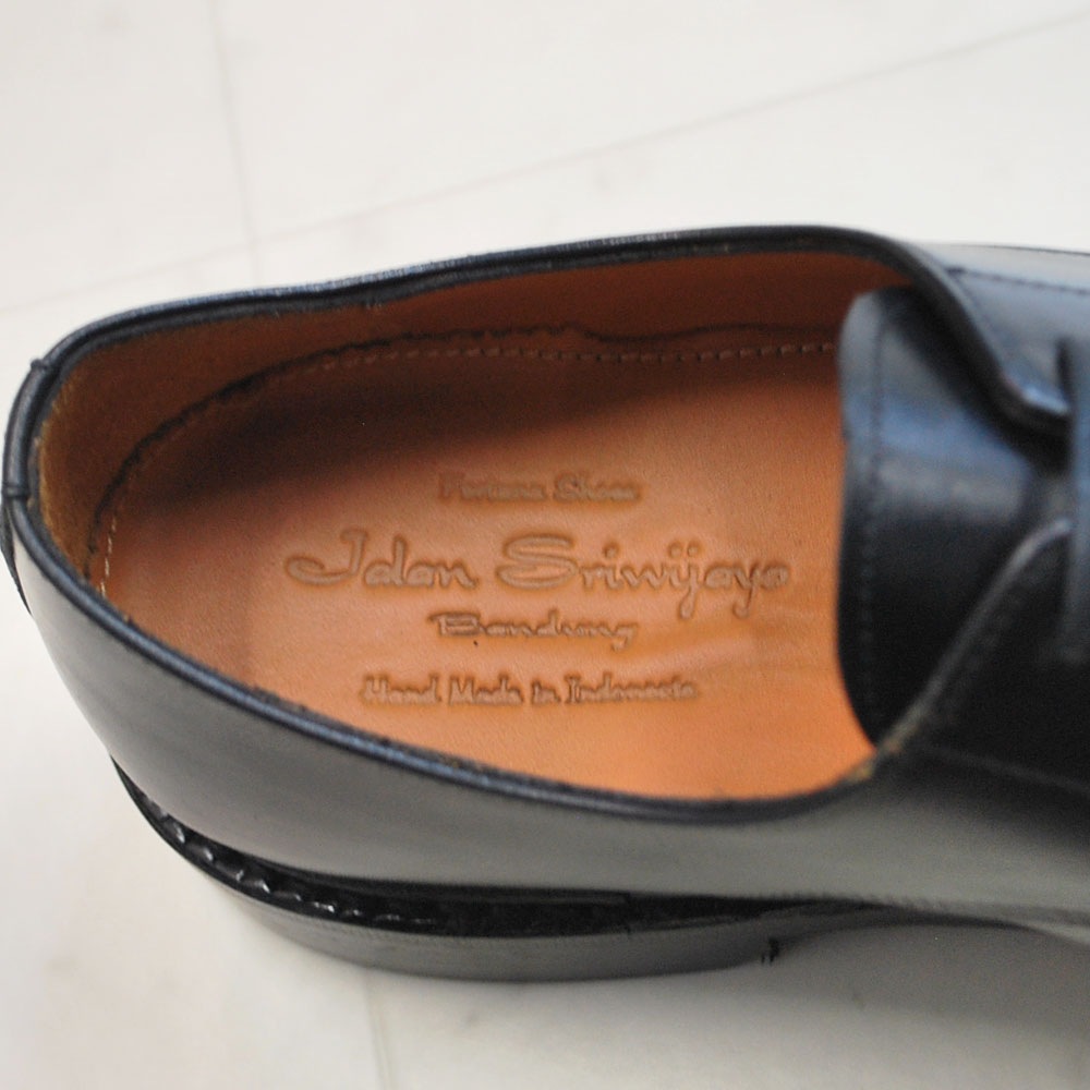 Uチップ ジャランスリワヤ ジャラン スリウァヤ ビジネスシューズ