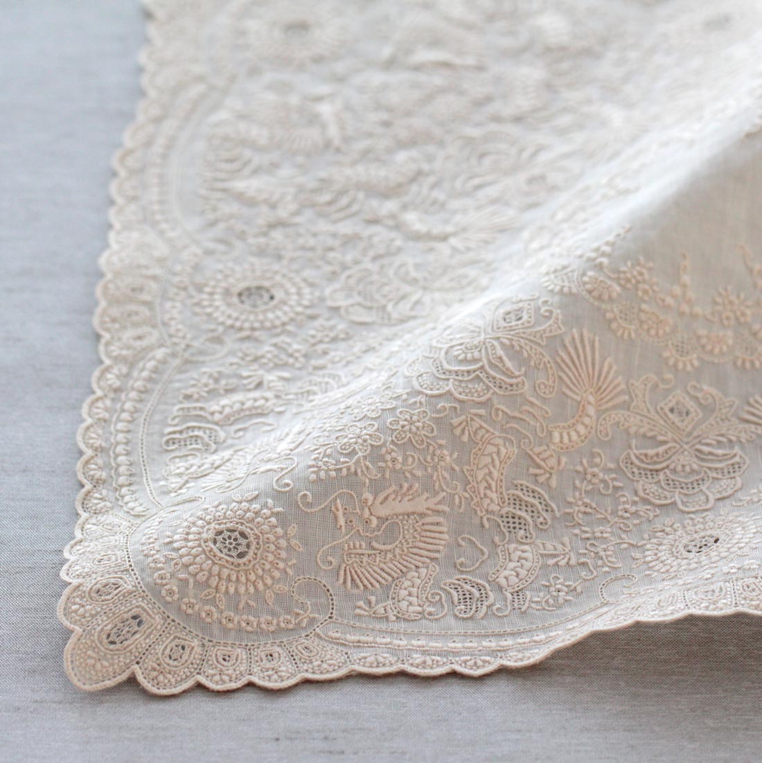 送料無料】汕頭手刺繍 ハンカチ 八人衆 呉妙玲 | レディース,スワトウ