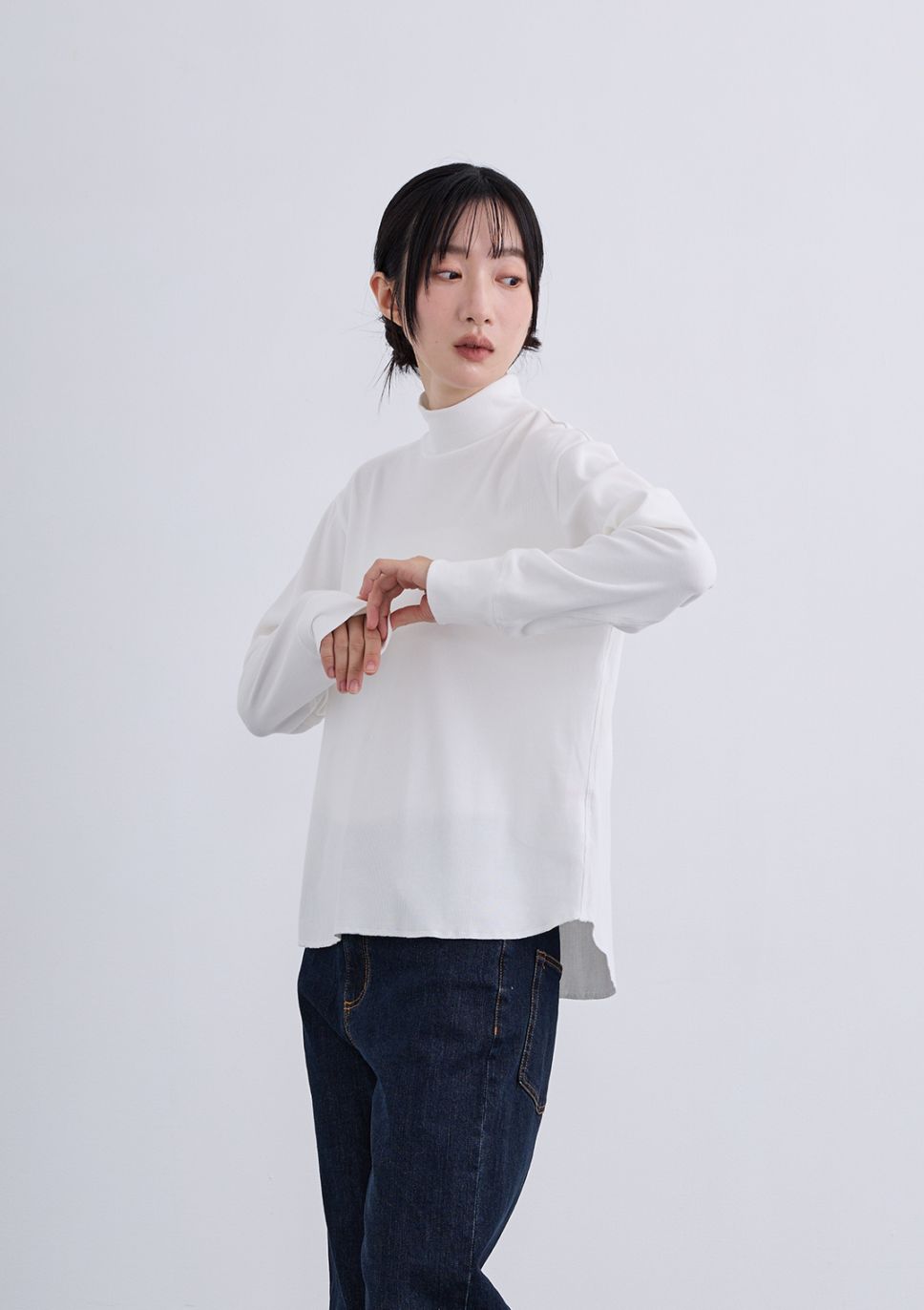 BRAND,LUIS MARI | Cour Carre an ONLINE STORE