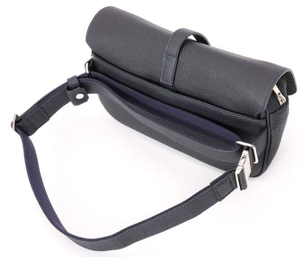 選べるノベルティ付】ワイルドスワンズ リジッド 2WAYボディバッグ