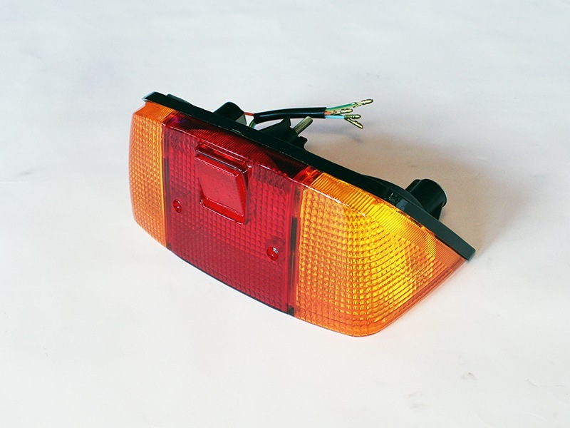 CB400SF （NC42前期）VTEC Revo無塗装ペイントベースTYPE-X外装Sあん