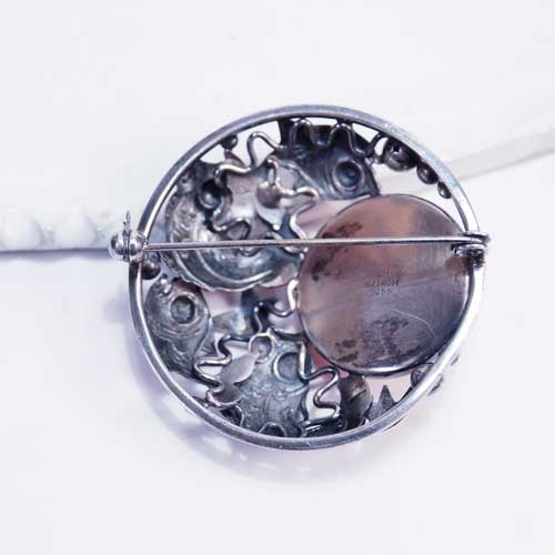 N.E.FROM（N.E フロム）ローズクォーツ 魚ブローチ